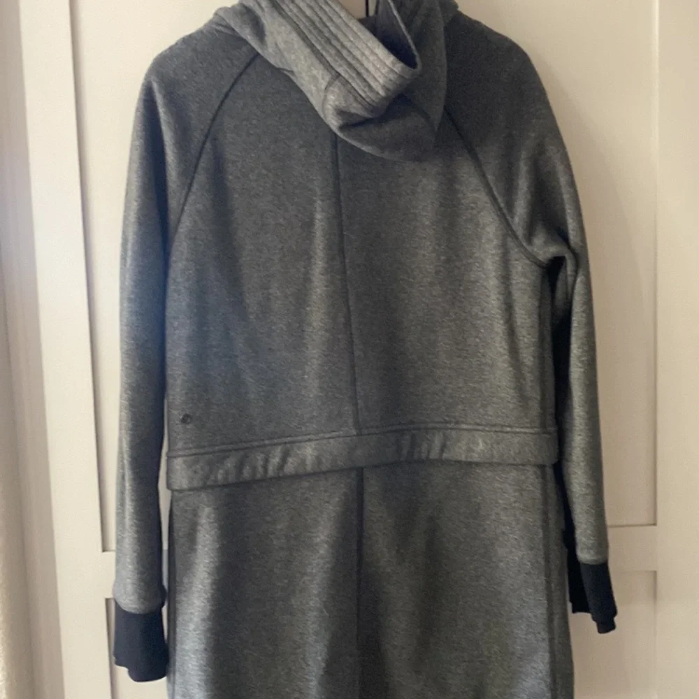 Lululemon multi function jacket - Picture 3 of 4